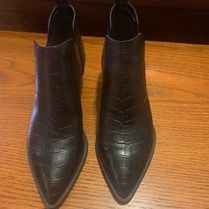 Block Dolce Vita Sonni Bootie brand new never worn.